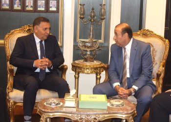 محافظ القليوبية يهنئ مدير الأمن الجديد ويؤكد: تكامل الجهود بين الأجهزة التنفيذية والأمنية يعزز مسيرة التنمية والاستقرار