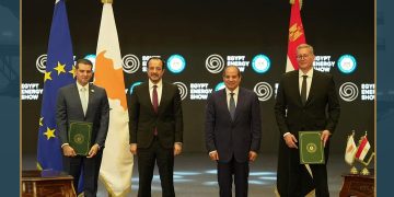 وزير البترول والثروة المعدنية: قرار الاستثمار النهائي لمشروع كرونوس القبرصي يؤكد ثقة كبرى الشركات العالمية في البنية التحتية المصرية ويعزز مكانة مصر كمركز إقليمي لتداول الغاز
