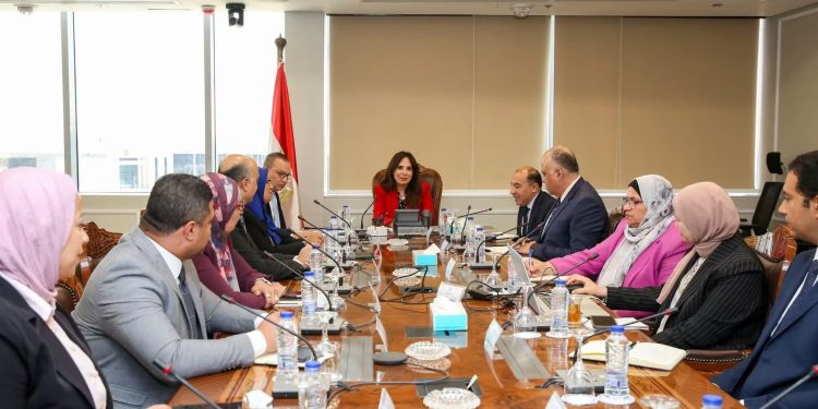 وزيرة الإسكان تتابع مستجدات تطوير الموقع الإلكتروني للوزارة وتوجه بتوظيف تقنيات الذكاء الاصطناعي لتعزيز الخدمات الرقمية