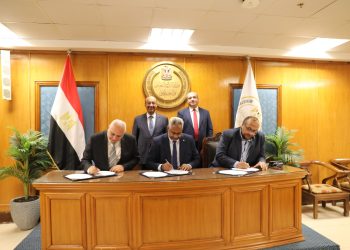 رئيس جامعة بنها يتفقد أعمال الصيانة بالمدن الجامعية بمشتهر استعدادا للعام الدراسي الجديد