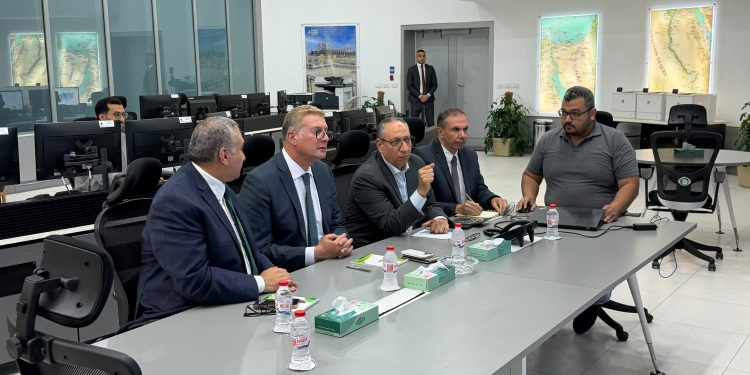 وزير البترول يتابع من مركز التحكم بشركة جاسكو انتظام إمدادات الغاز وتأمين احتياجات السوق خلال النصف الثاني من الصيف