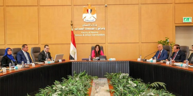 مجلس إدارة هيئة المجتمعات العمرانية الجديدة يتابع موقف تقنين الأراضي المضافة بالمدن الجديدة وخطة تطوير مدن الساحل الشمالي حتى عام 2030