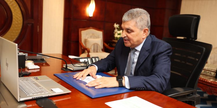 الفريق أسامة ربيع يجتمع مع نائب الرئيس التنفيذي للأصول والعمليات بمجموعة “CMA CGM” لتعزيز سُبل التعاون المستقبلي