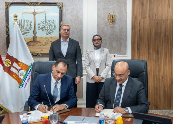 وزير البترول ومحافظ الوادي الجديد يشهدان توقيع بروتوكول إنشاء أول مدرسة تكنولوجيا تطبيقية متخصصة في التعدين والخامات الفوسفاتية على مستوى الجمهورية
