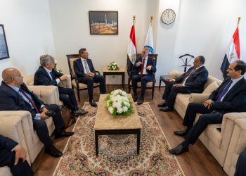 وزير البترول يبحث مع رئيس «إنرجين» اليونانية تعزيز استثماراتها في مصر وزيادة إنتاج الغاز