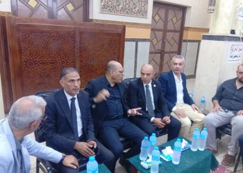 وزير العمل السابق ورئيس اتحاد عمال مصر ورئيس نقابة البترول ونواب البرلمان يؤدون واجب العزاء في وفاة شقيق مجدي عبد التواب