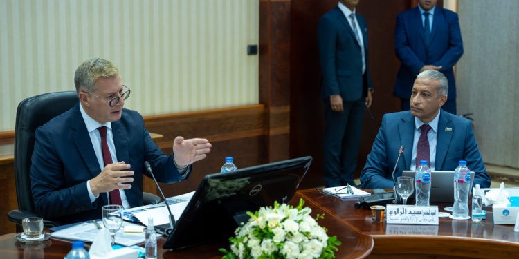 وزير البترول يشيد بجهود شركة الإسكندرية الوطنية للتكرير والبتروكيماويات ( أنربك) في زيادة إنتاج البنزين لتقليل الاستيراد