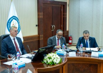 وزير البترول خلال الجمعيات العامة لشركتي النصر للبترول والسويس لتصنيع البترول: تطوير معامل تكرير السويس وزيادة ضخ الخام أولوية لزيادة الإنتاج