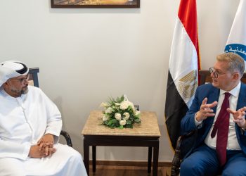 وزير البترول يبحث «أدنوك للحفر» إقامة شراكات استراتيجية لتنفيذ برنامج حفر موسع وزيادة إنتاج البترول والغاز في مصر