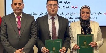 في إطار توجيهات الوزير “محمود عصمت”.. “المصرية لنقل الكهرباء” توقع عقدًا مع “XD-EGEMAC” لتعزيز شبكة القناة