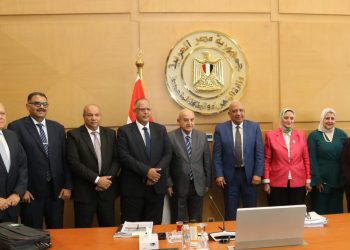 وزير الكهرباء يترأس اجتماع الجمعية العامة للشركة المصرية لنقل الكهربا