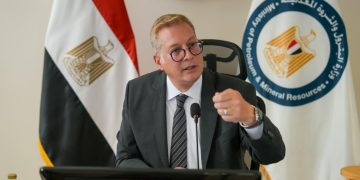 وزير البترول أمام رؤساء تحرير الصحف ومقدمي البرامج الحوارية: مصر علي الطريق الصحيح لاستعادة معدلات إنتاجها
