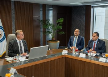 وزير البترول والثروة المعدنية يعتمد نتائج أعمال شركة البتروكيماويات المصرية لعام 2025/2026