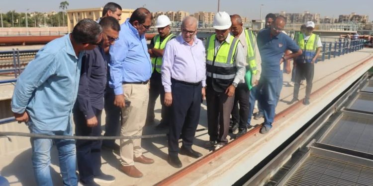 وزيرة الإسكان تتابع موقف مشروعات المرافق وأعمال التطوير ورفع الكفاءة والتصدي للمخالفات بمدينتي “الشيخ زايد وحدائق أكتوبر”