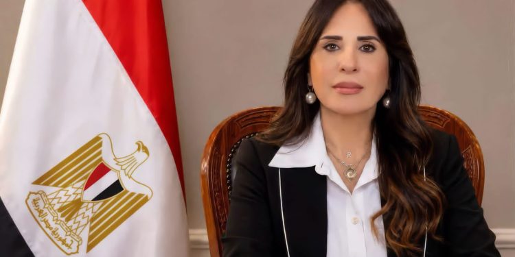 وزيرة الإسكان تصل سلطنة عمان للمشاركة في فعاليات اليوم العالمي للموئل 2026 ومعرض “أكتوبر العمران” 