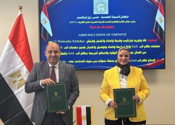نقل الكهرباء توقع عقدًا لإعادة تأهيل مهمات نظام التحكم والحماية بمحطة بني سويف الصناعية