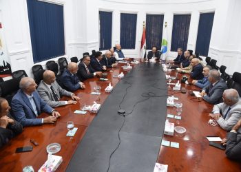 رئيس القابضة للمياه يعقد اجتماعًا مع رؤساء الشركات الجدد لمناقشة أولويات العمل وتكليفات المرحلة المقبلة