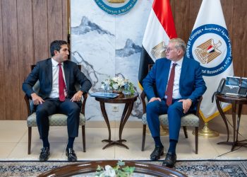 وزير البترول يبحث مع رئيس «فيرتيجلوب» إقامة مجمع للأسمدة الفوسفاتية بالعين السخنة باستثمارات تتجاوز 1.5 مليار دولار