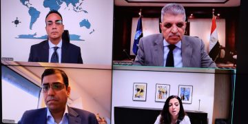 قناة السويس تبحث مع مجموعة ميرسك تسريع وتيرة عودة الخدمات الملاحية خلال الفترة المُقبلة