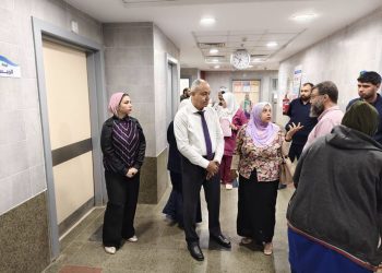 وكيل وزارة الصحة بالقليوبية يتفقد مستشفى طوخ المركزي ويتابع الطوارئ والعناية المركزة والقسطرة القلبية لضمان جودة الرعاية وسرعة إنقاذ المرضى