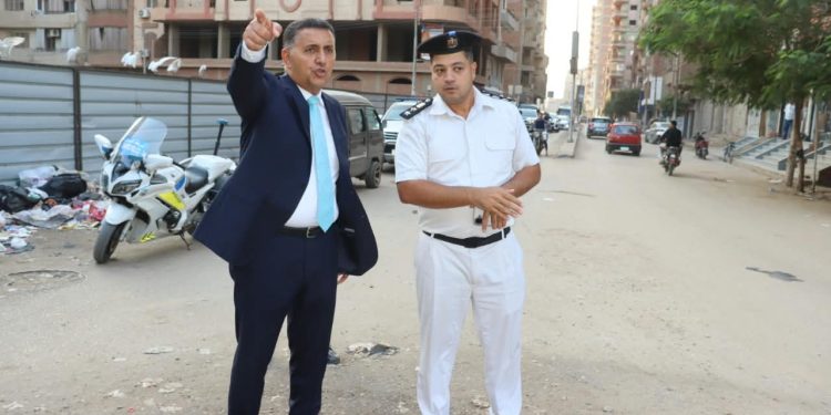 محافظ القليوبية يتفقد التكدسات المرورية بمفارق طريق أبو حشيش وشارع كلية التجارة وشارع الموقف ببنها ويوجه بدراسة الحلول المناسبة