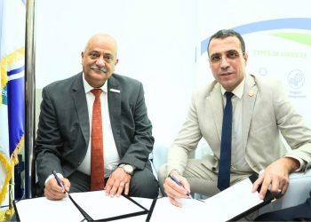 على هامش مؤتمر ومعرض MOC 2026، إيبروم وأسبك تبحثان تعزيز التعاون في مجال الطاقة الشمسية