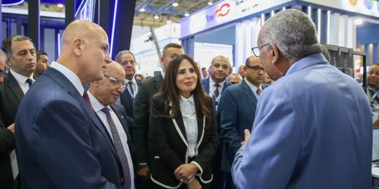 عقب افتتاح المعرض والمؤتمر الدولي لتكنولوجيا المياه IWWI 2026:وزيرة الإسكان تتفقد أجنحة الشركات والجهات المشاركة بالمعرض