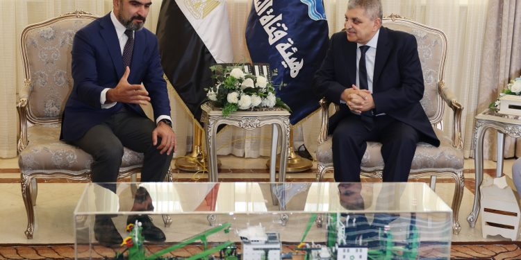 قناة السويس تبحث سُبل التعاون مع شركة DEME البلجيكية